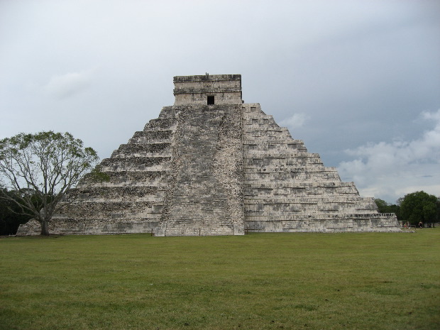 Chichén Itzá - Pyramid of Kukulkán