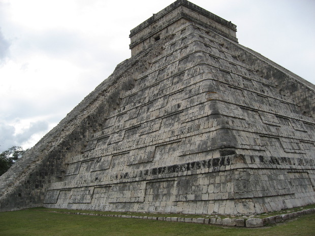 Chichén Itzá - Pyramid of Kukulkán