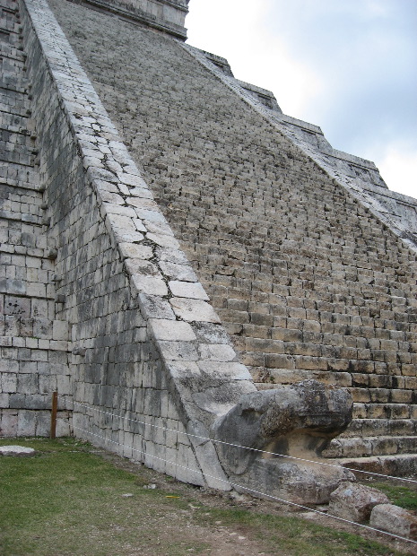Chichén Itzá - Pyramid of Kukulkán
