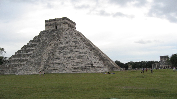Chichén Itzá - Pyramid of Kukulkán
